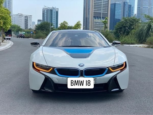 Giá BMW i8 - Đánh giá nội thất, ngoại thất và vận hành BMW i8 2022