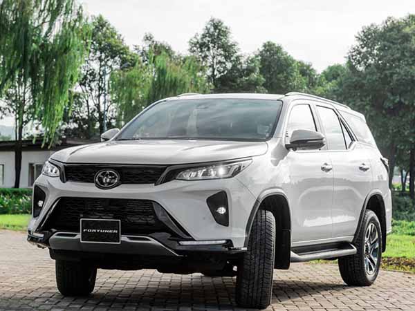 Toyota Fortuner 2022 – Đánh giá nội thất, ngoại thất Toyota Fortuner 2022