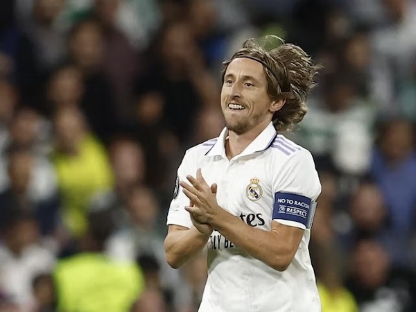 Tin HOT bóng đá 3/11: Modric phá kỷ lục Champions League