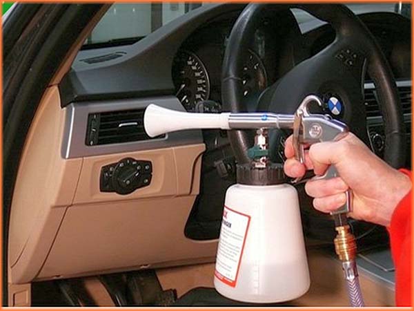 Khử mùi ô tô – Những cách khử mùi hôi trong xe hơi đơn giản và hiệu quả